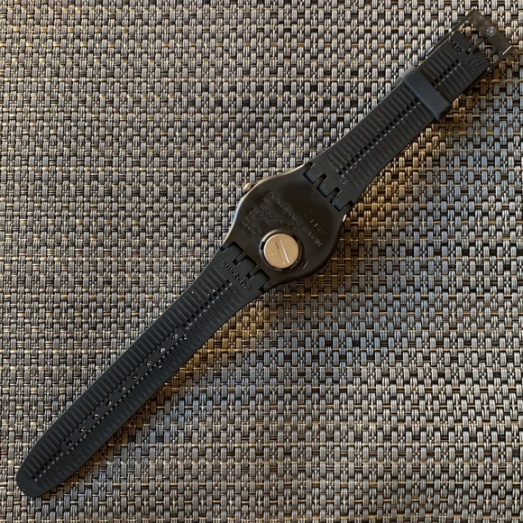 Swatch Watch - SUOB125 - LOVE WALL - Picture 6 of 10